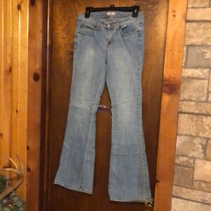 SO sz 5 average boot cut jeans